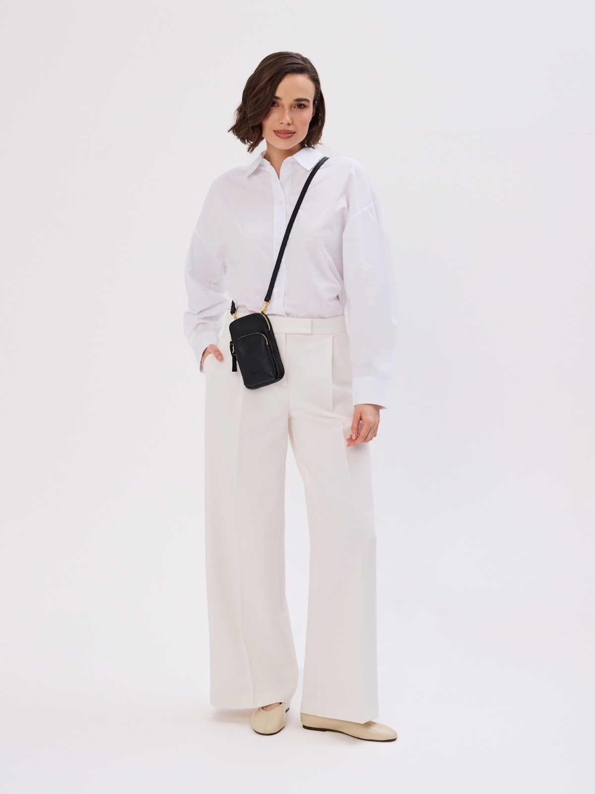 MILLIE czarna skórzana torebka na telefon torebeczka na telefon.jpg